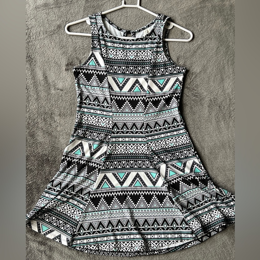 Mudd summer dress in Small.